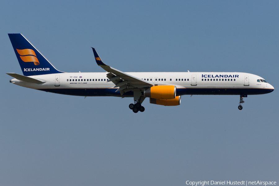 Icelandair Boeing 757-256 (TF-ISV) | Photo 421336