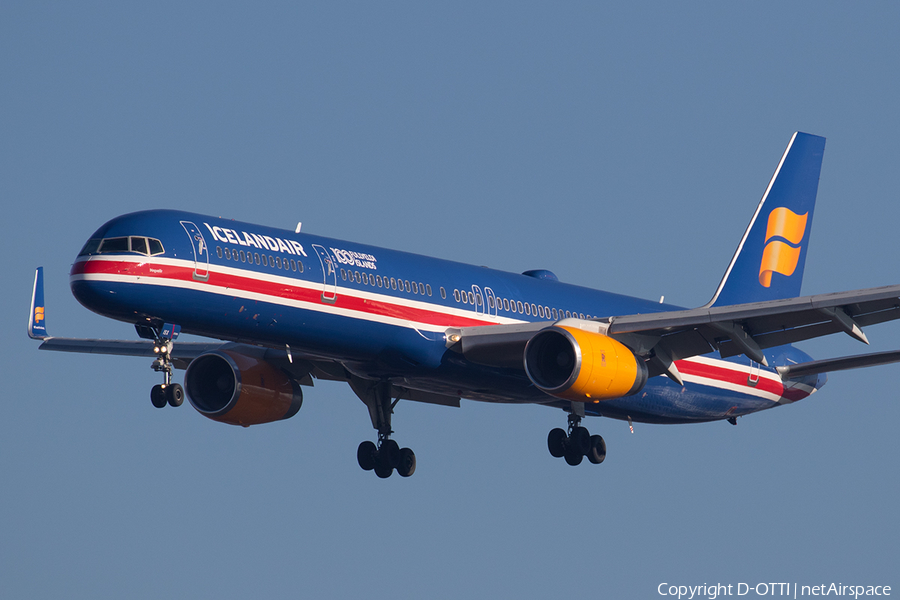 Icelandair Boeing 757-3E7 (TF-ISX) | Photo 295305