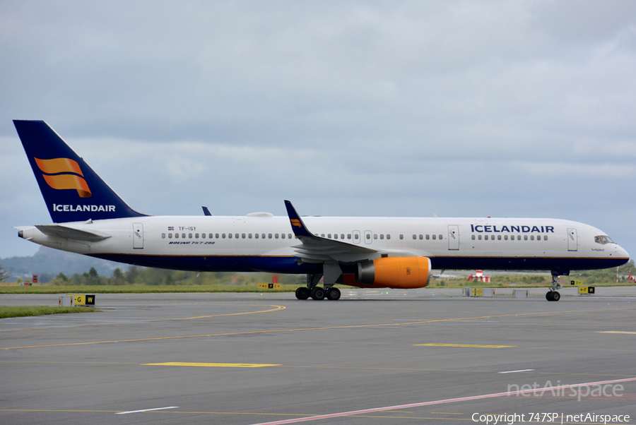 Icelandair Boeing 757-223 (TF-ISY) | Photo 83089