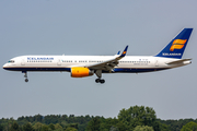 Icelandair Boeing 757-223 (TF-ISY) at  Hamburg - Fuhlsbuettel (Helmut Schmidt), Germany
