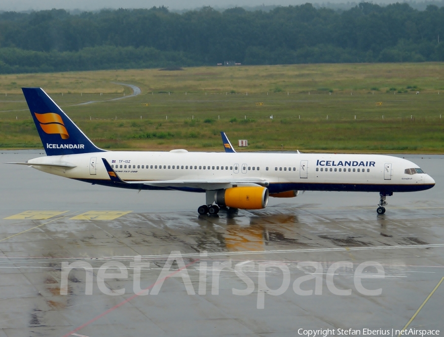 Icelandair Boeing 757-223 (TF-ISZ) | Photo 120118