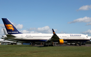 Icelandair Boeing 757-223 (TF-ISZ) at  Cotswold / Kemble, United Kingdom