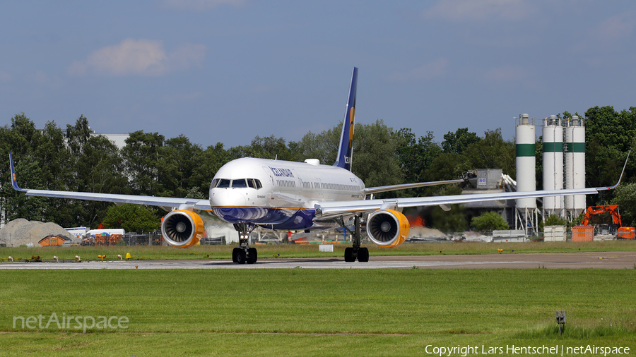 Icelandair Boeing 757-223 (TF-ISZ) | Photo 168106