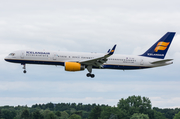 Icelandair Boeing 757-223 (TF-ISZ) at  Hamburg - Fuhlsbuettel (Helmut Schmidt), Germany