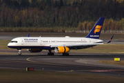 Icelandair Boeing 757-223 (TF-ISZ) at  Helsinki - Vantaa, Finland