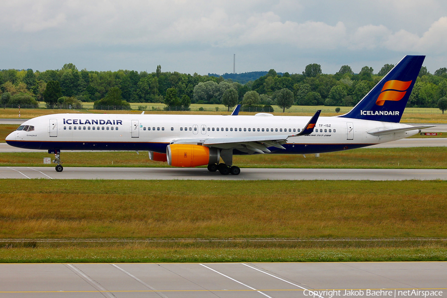 Icelandair Boeing 757-223 (TF-ISZ) | Photo 173874