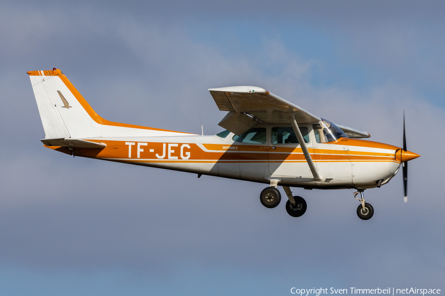 (Private) Cessna 172N Skyhawk (TF-JEG) | Photo 565208