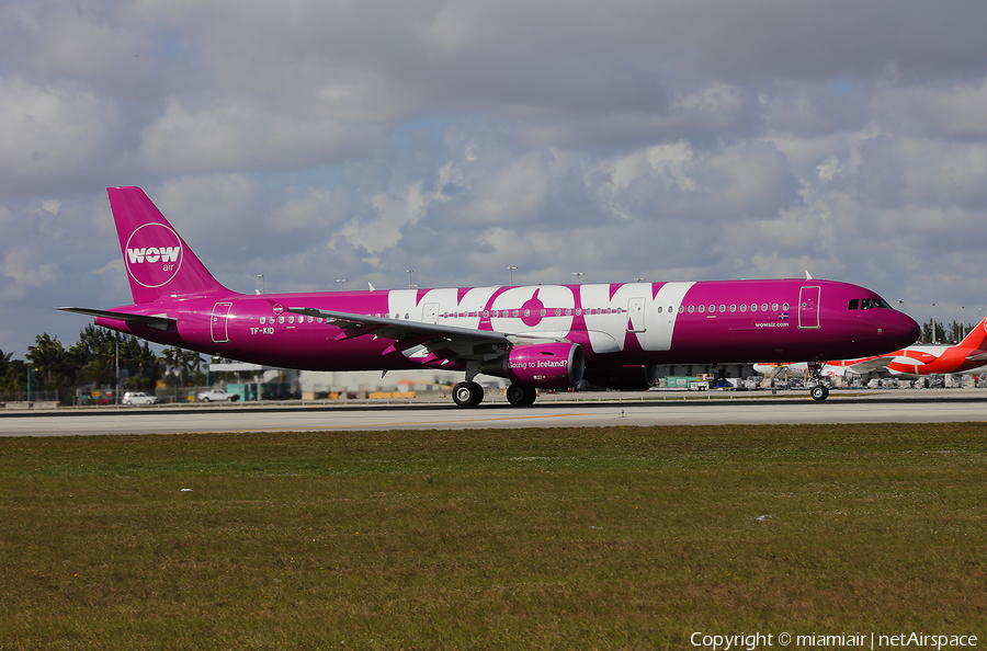 WOW Air Airbus A321-211 (TF-KID) | Photo 218873