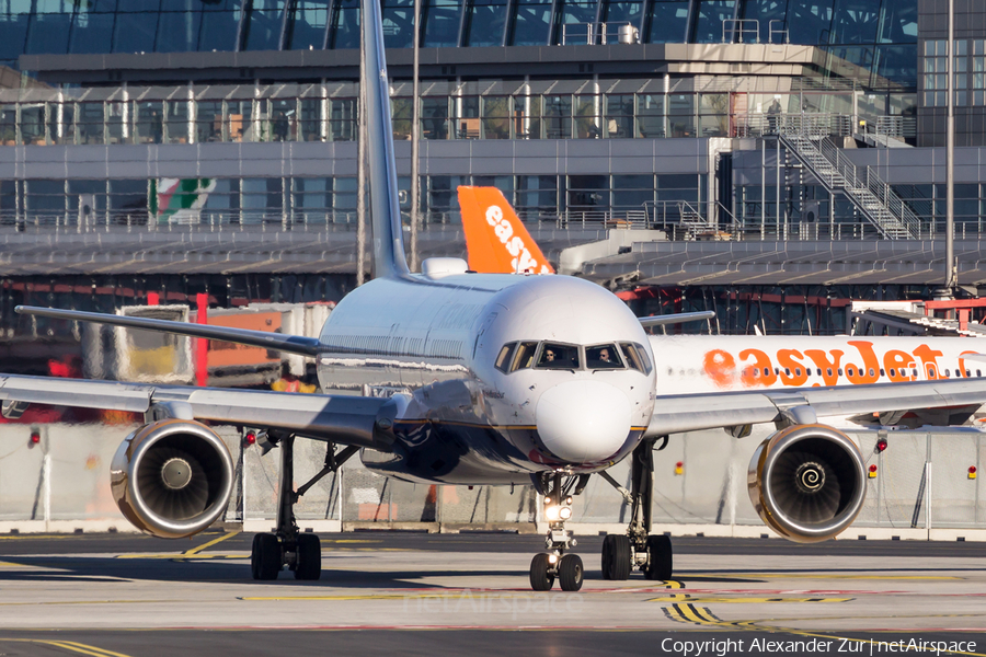Icelandair Boeing 757-256 (TF-LLX) | Photo 132980