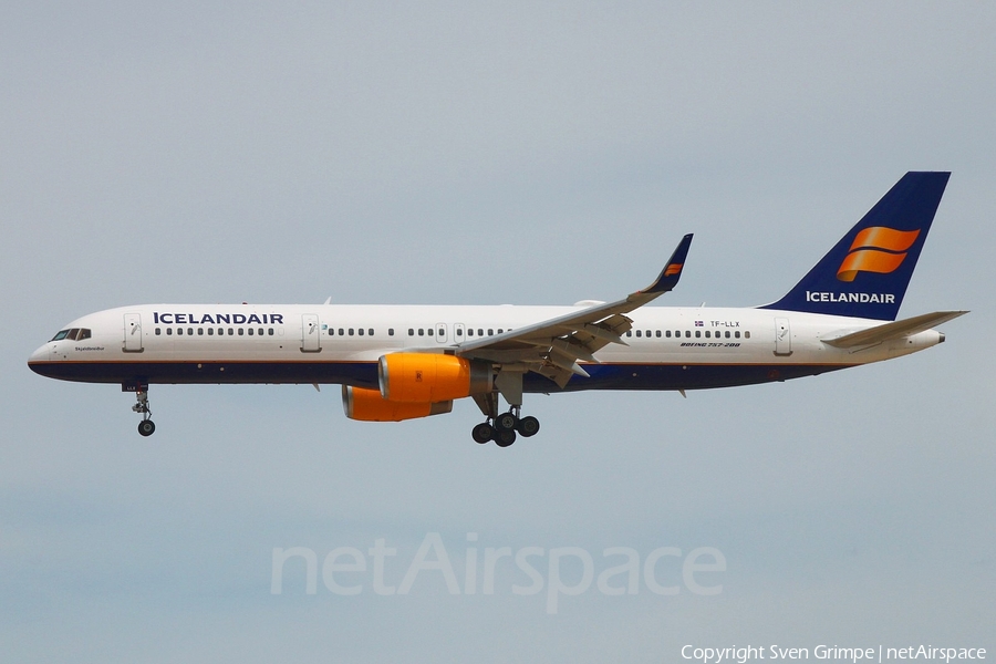 Icelandair Boeing 757-256 (TF-LLX) | Photo 50281