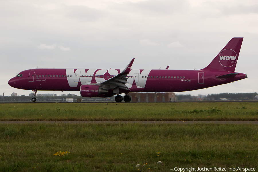 WOW Air Airbus A321-211 (TF-MOM) | Photo 117565