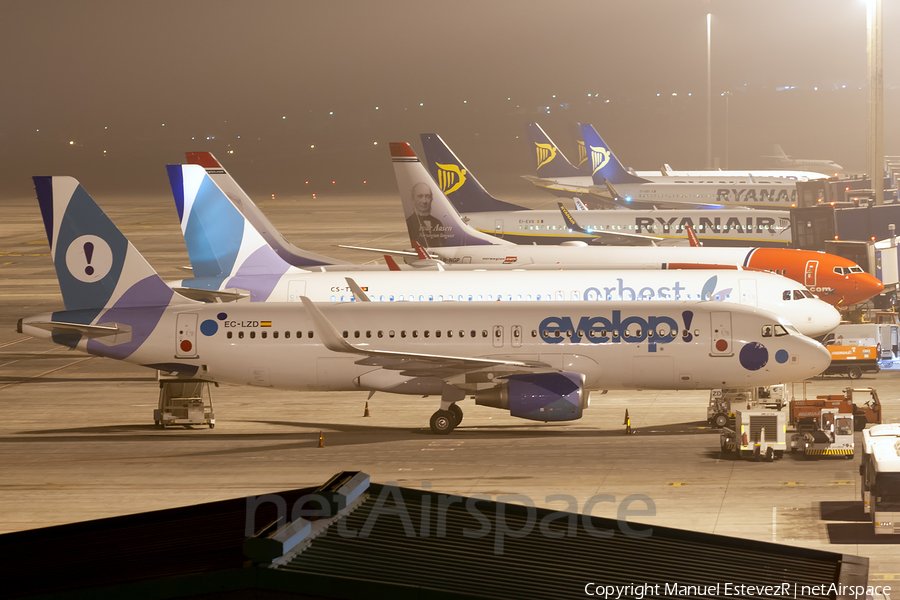 Aviation photo 377109