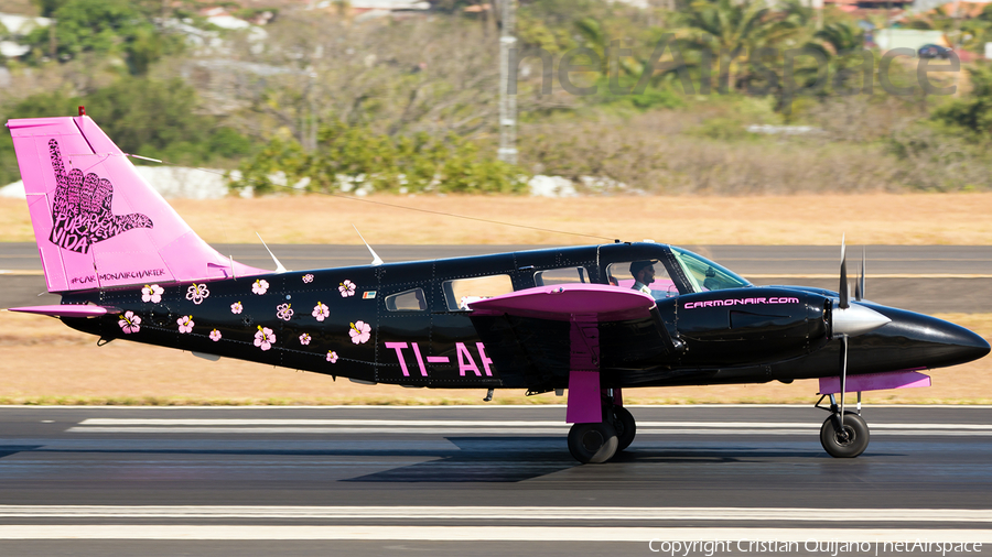 CarmonAir Charter Piper PA-34-200T Seneca II (TI-API) | Photo 147732
