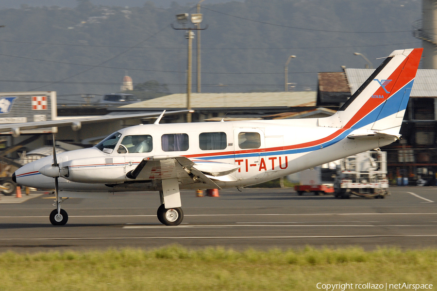 Aviones Taxi Aereo Piper PA-31-300 Navajo (TI-ATU) | Photo 11018