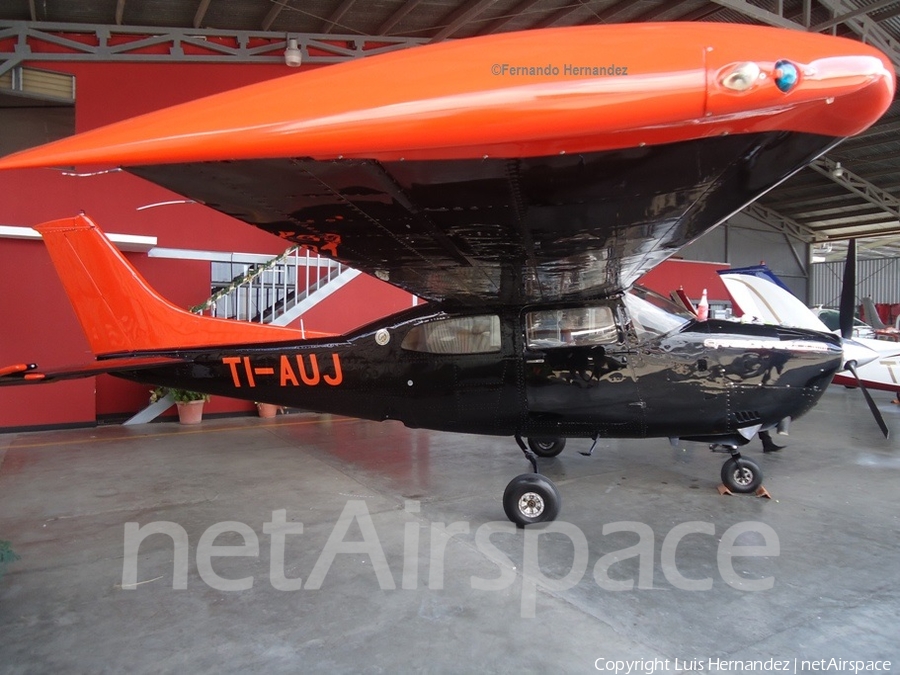 CarmonAir Charter Cessna T210N Turbo Centurion (TI-AUJ) | Photo 164214