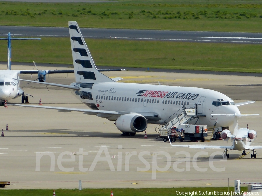 Express Air Cargo Boeing 737-330(QC) (TS-ICA) | Photo 164270