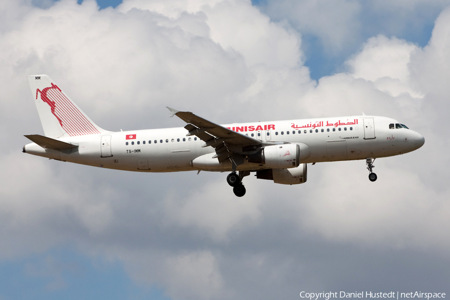 Tunisair Airbus A320-211 (TS-IMM) | Photo 646585