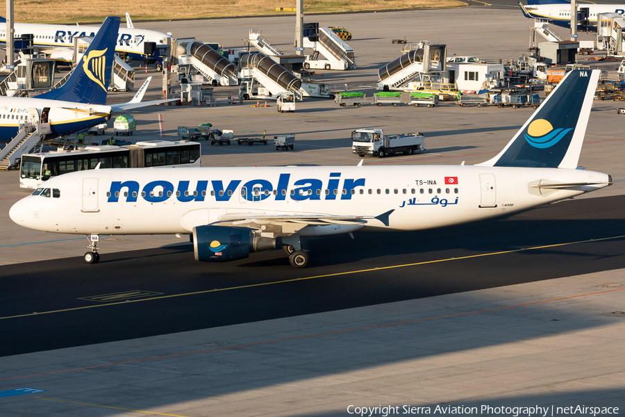 Nouvelair Tunisie Airbus A320-214 (TS-INA) | Photo 330705