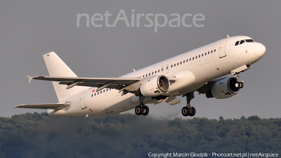 Nouvelair Tunisie Airbus A320-211 (TS-INI) | Photo 412296