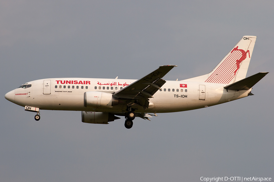 Tunisair Boeing 737-5H3 (TS-IOH) | Photo 216436
