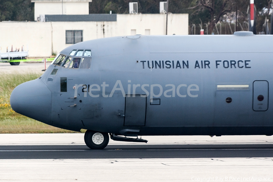 Tunisian Air Force Lockheed Martin C-130J-30 Super Hercules (Z21121) | Photo 379026