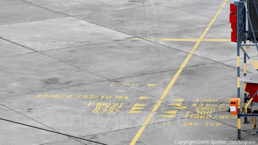 Aviation photo 208157