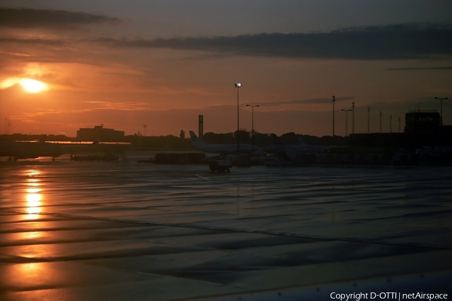 Aviation photo 251125