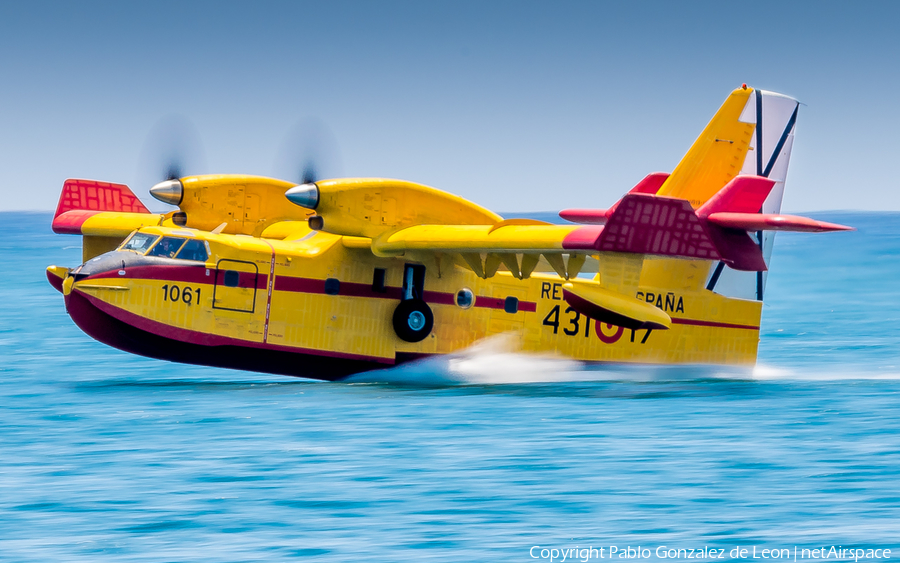 Spanish Air Force (Ejército del Aire) Canadair CL-215T (UD.13-17) | Photo 343919