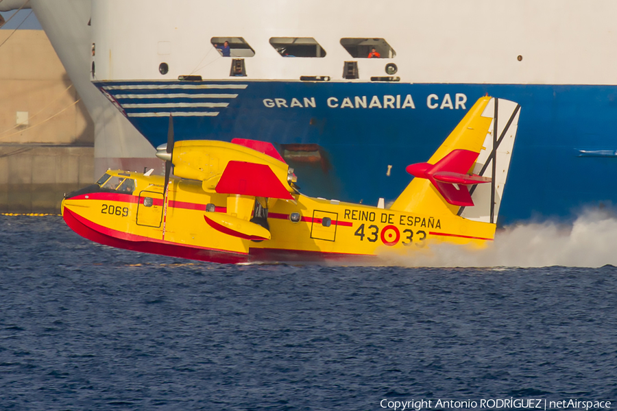 Spanish Air Force (Ejército del Aire) Canadair CL-415 (UD.14-03) | Photo 387117