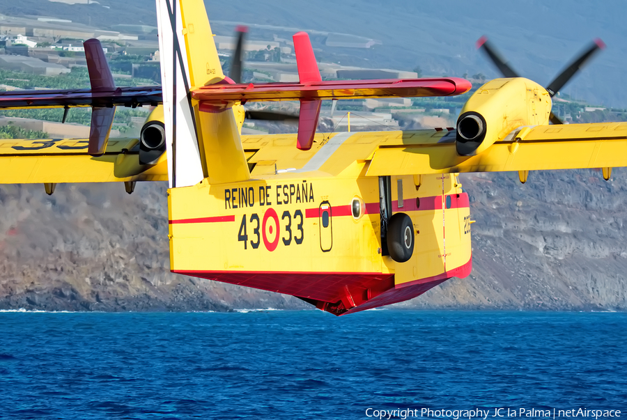 Spanish Air Force (Ejército del Aire) Canadair CL-415 (UD.14-03) | Photo 402486