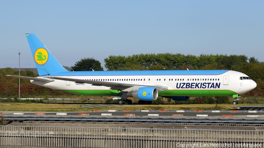 Uzbekistan Airways Boeing 767-33P(ER) (UK67003) | Photo 127603