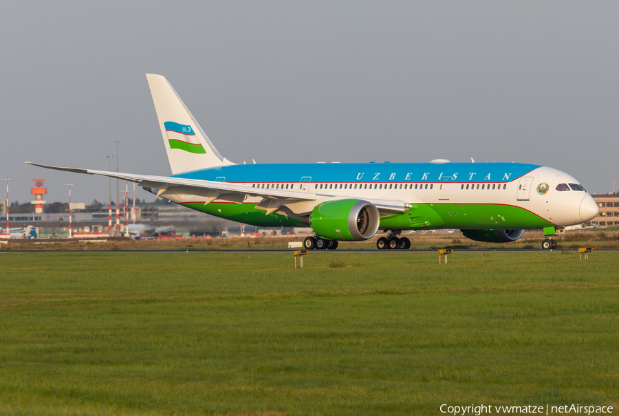 Uzbekistani Government Boeing 787-8(BBJ) (UK001) | Photo 403639