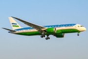 Uzbekistani Government Boeing 787-8(BBJ) Dreamliner (UK001) at  Hamburg - Fuhlsbuettel (Helmut Schmidt), Germany