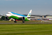 Uzbekistani Government Boeing 787-8(BBJ) (UK001) at  Hamburg - Fuhlsbuettel (Helmut Schmidt), Germany