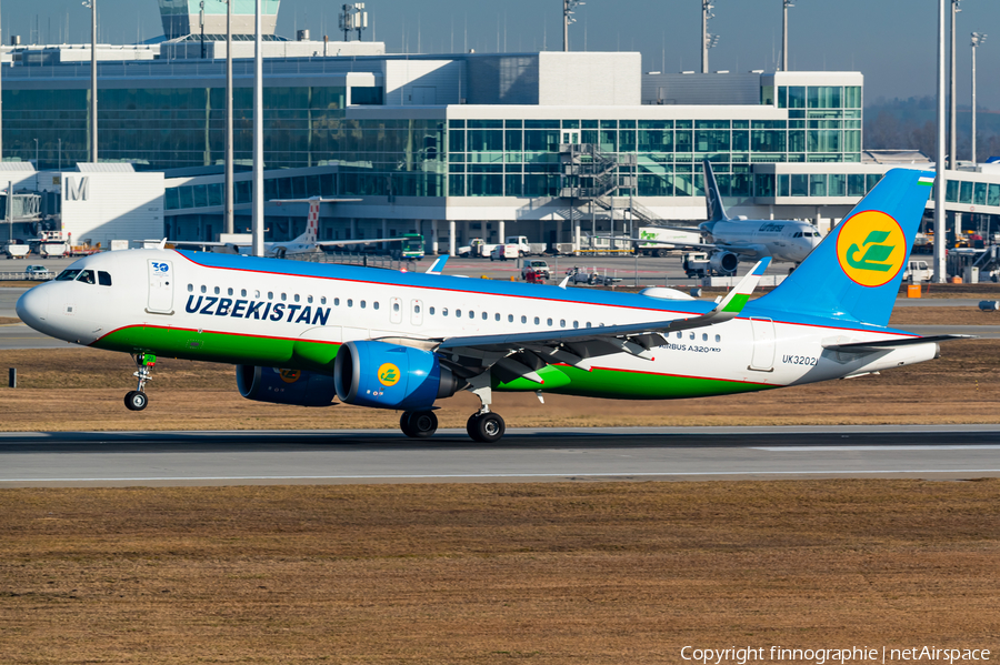 Uzbekistan Airways Airbus A320-251N (UK32021) | Photo 611902