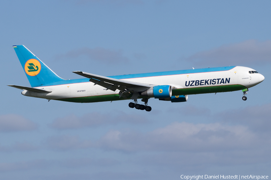 Uzbekistan Airways Boeing 767-33PF(ER) (UK67001) | Photo 526800