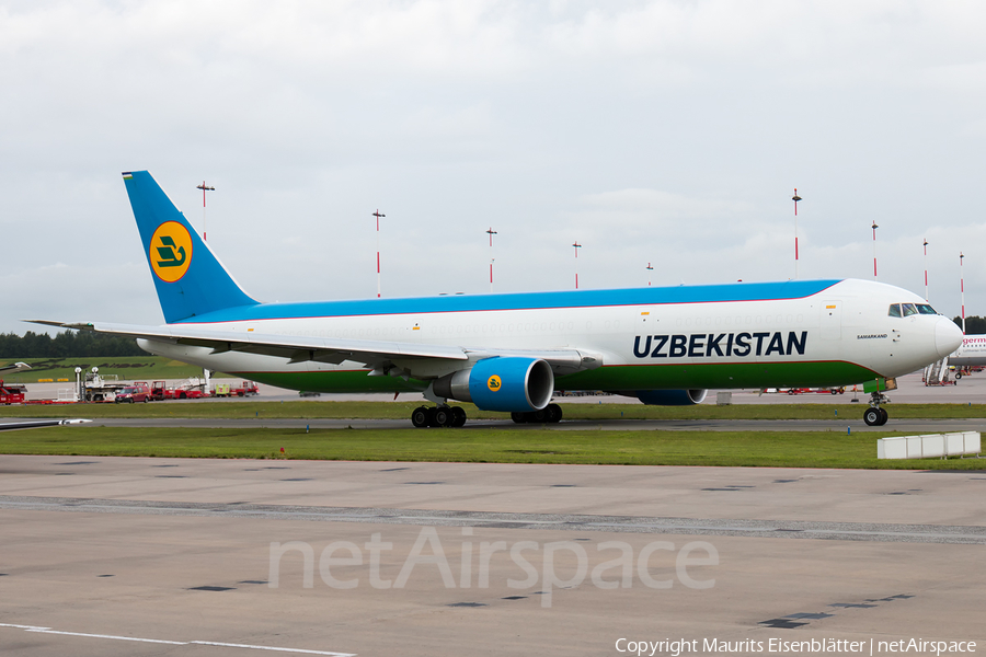 Uzbekistan Airways Boeing 767-33PF(ER) (UK67001) | Photo 118403