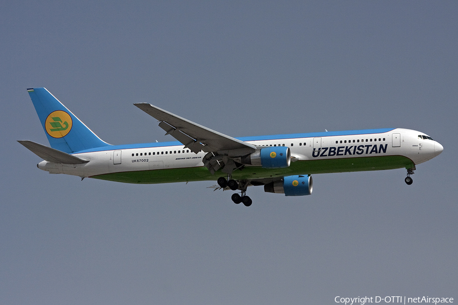 Uzbekistan Airways Boeing 767-33P(ER) (UK67002) | Photo 286800