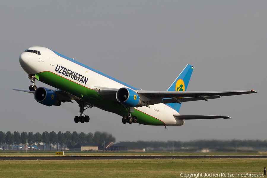 Uzbekistan Airways Cargo Boeing 767-33PF(ER) (UK67002) | Photo 83011
