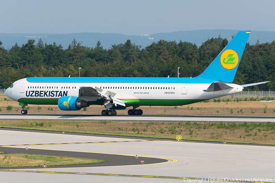 Uzbekistan Airways Boeing 767-33P(ER) (UK67004) | Photo 293445