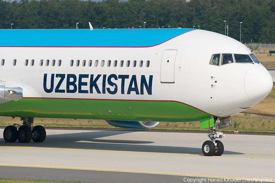 Uzbekistan Airways Boeing 767-33P(ER) (UK67004) | Photo 293447