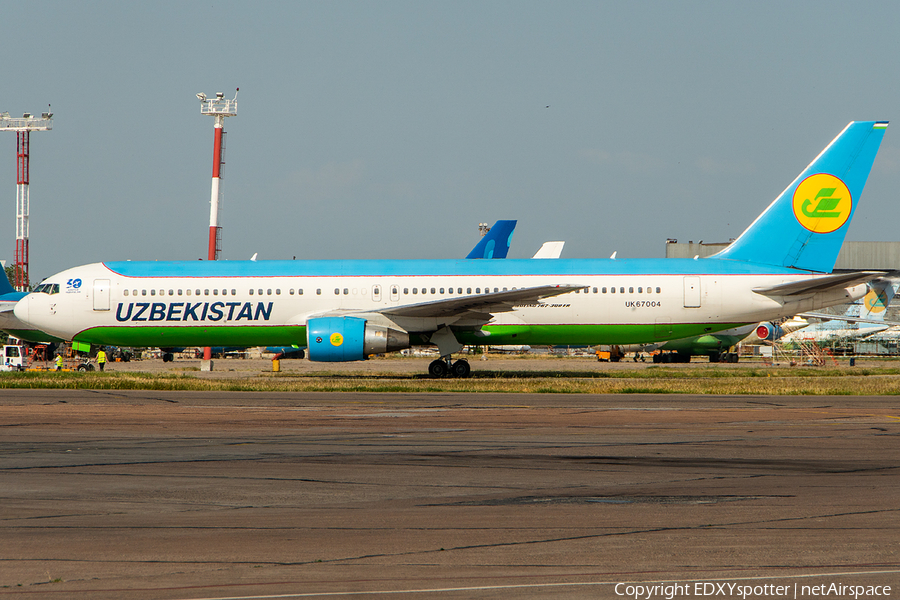 Uzbekistan Airways Boeing 767-33P(ER) (UK67004) | Photo 507574