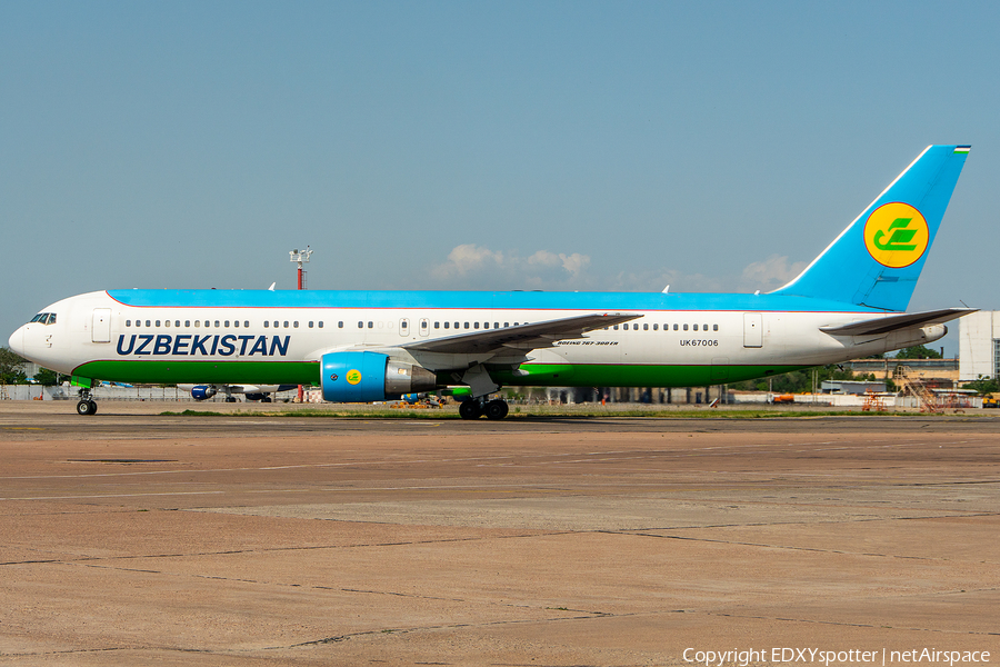 Uzbekistan Airways Boeing 767-33P(ER) (UK67006) | Photo 507571