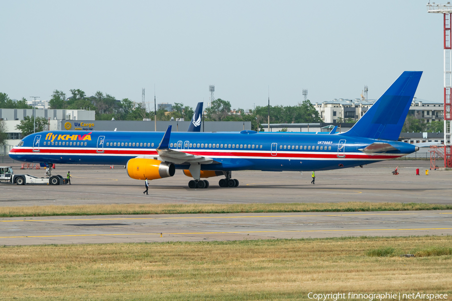 Fly Khiva Boeing 757-3E7 (UK75007) | Photo 679435