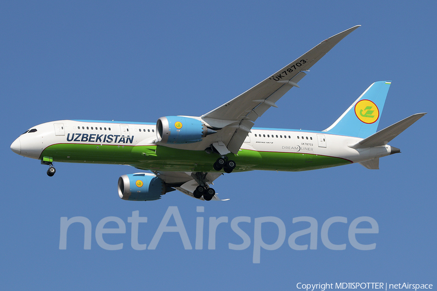 Uzbekistan Airways Boeing 787-8 Dreamliner (UK78703) | Photo 377188