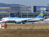 Uzbekistan Airways Boeing 787-8 Dreamliner (UK78704) at  Frankfurt am Main, Germany