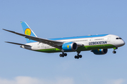 Uzbekistan Airways Boeing 787-8 Dreamliner (UK78706) at  Frankfurt am Main, Germany