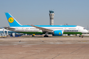 Uzbekistan Airways Boeing 787-8 Dreamliner (UK78706) at  Tashkent - International, Uzbekistan