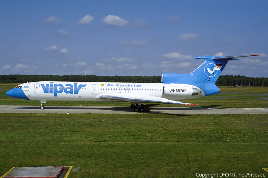 Vipair Tupolev Tu-154M (UN-85782) | Photo 503609
