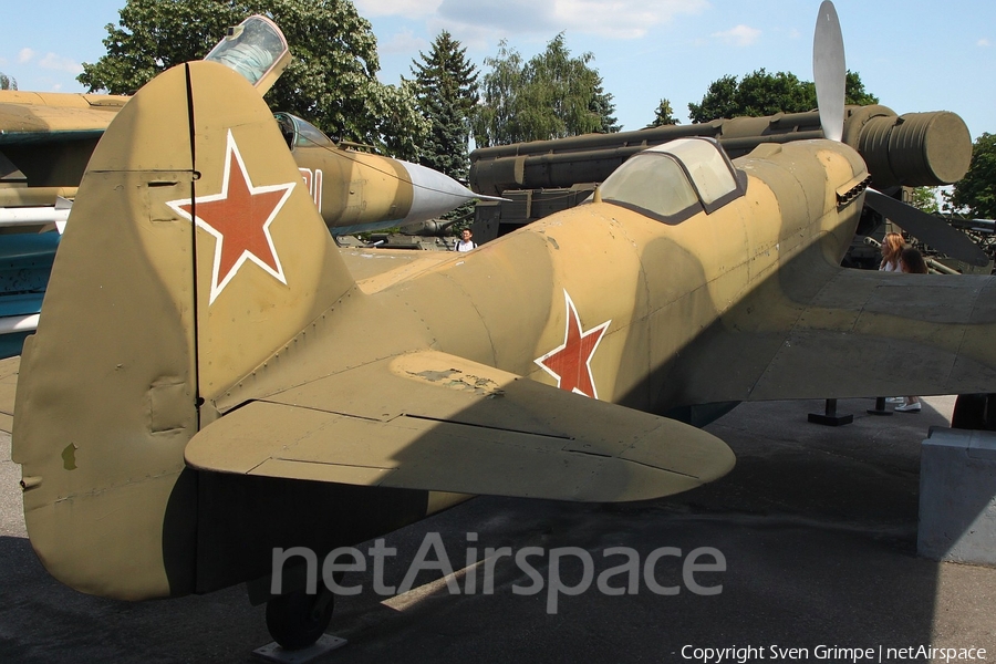 Soviet Union Air Force Yakovlev Yak-9UM (UNKNOWN) | Photo 246913
